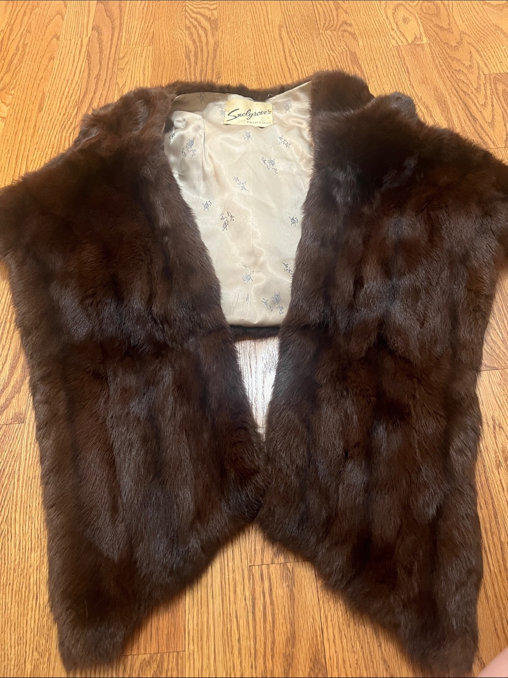Vintage Mink stole / shawl - Picture 3 of 11